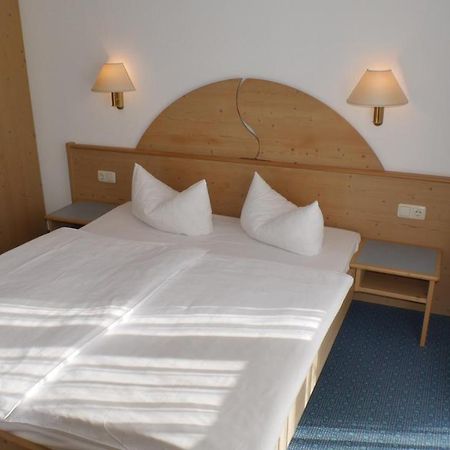 اشمالكالدن Hotel Zur Werra المظهر الخارجي الصورة